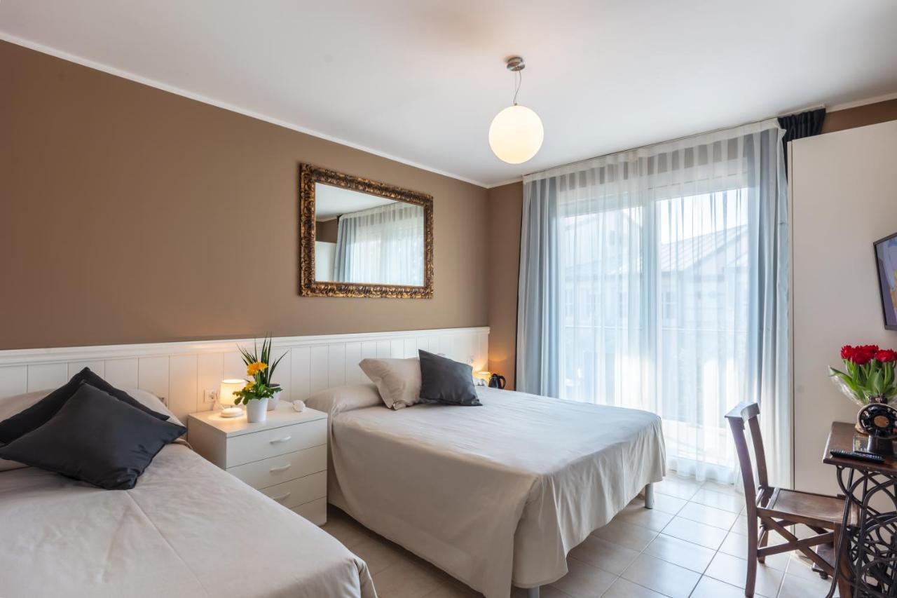 Hotel Maximilian Бардолино Стая снимка