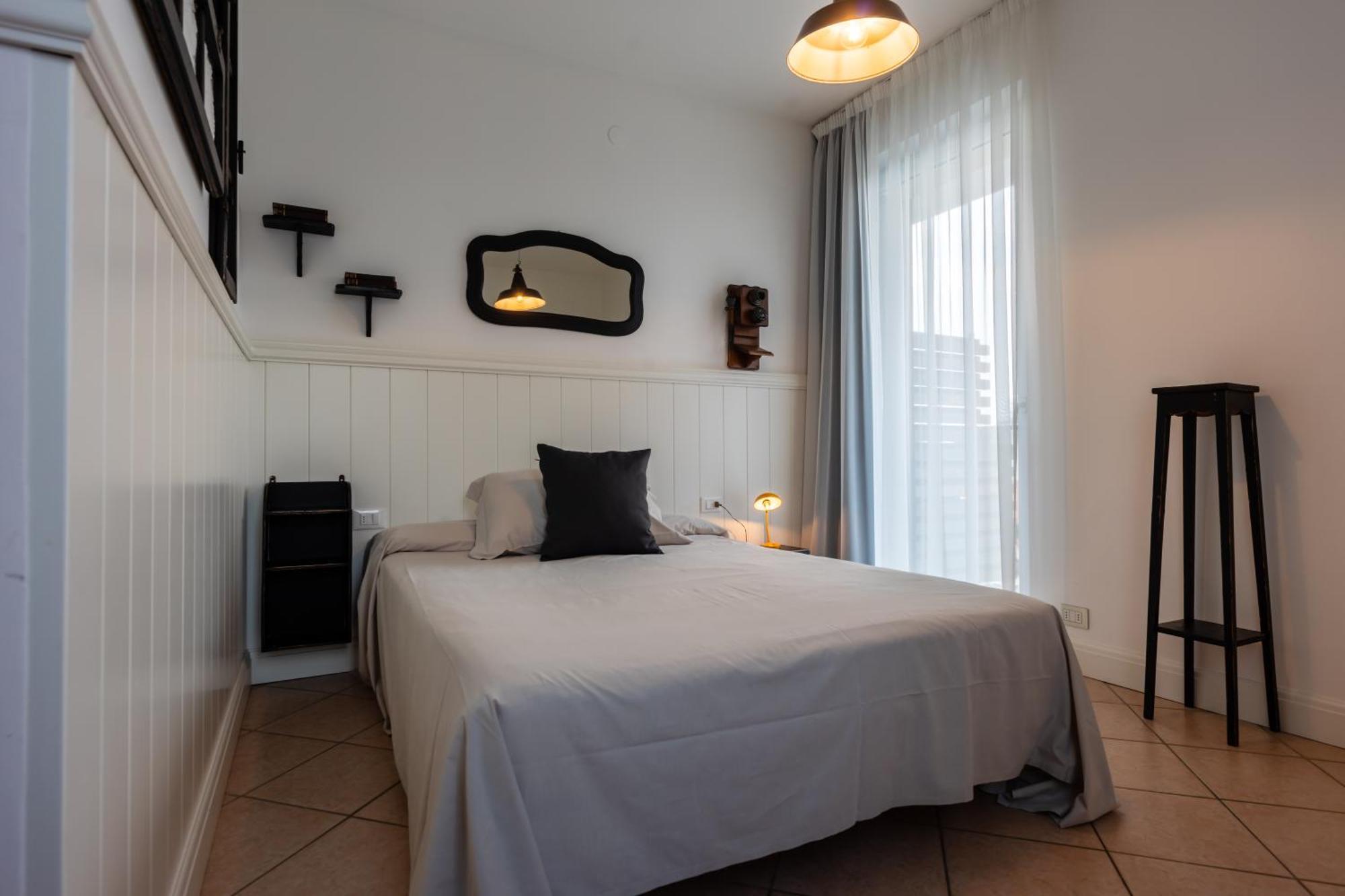Hotel Maximilian Бардолино Стая снимка