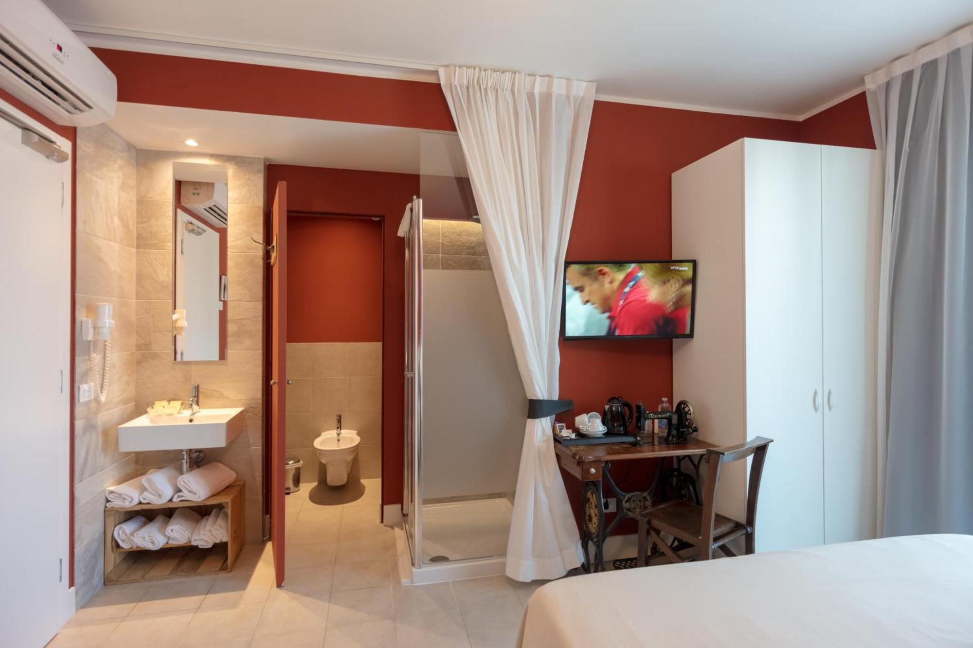 Hotel Maximilian Бардолино Стая снимка