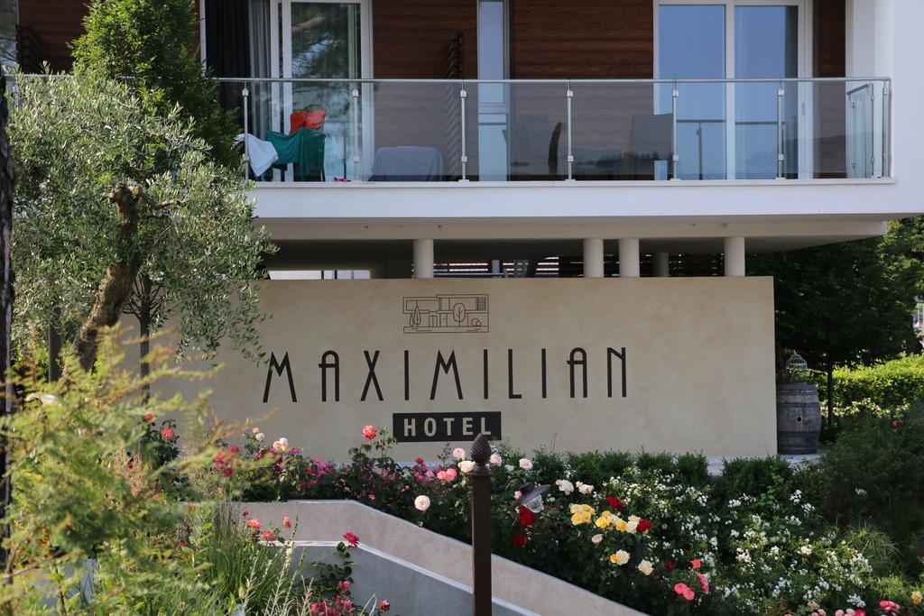 Hotel Maximilian Бардолино Екстериор снимка