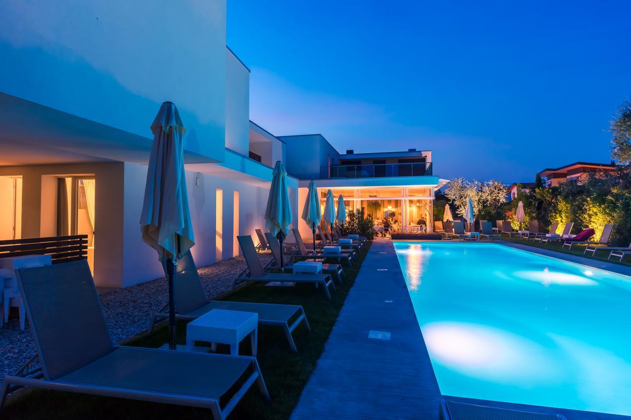 Hotel Maximilian Бардолино Екстериор снимка