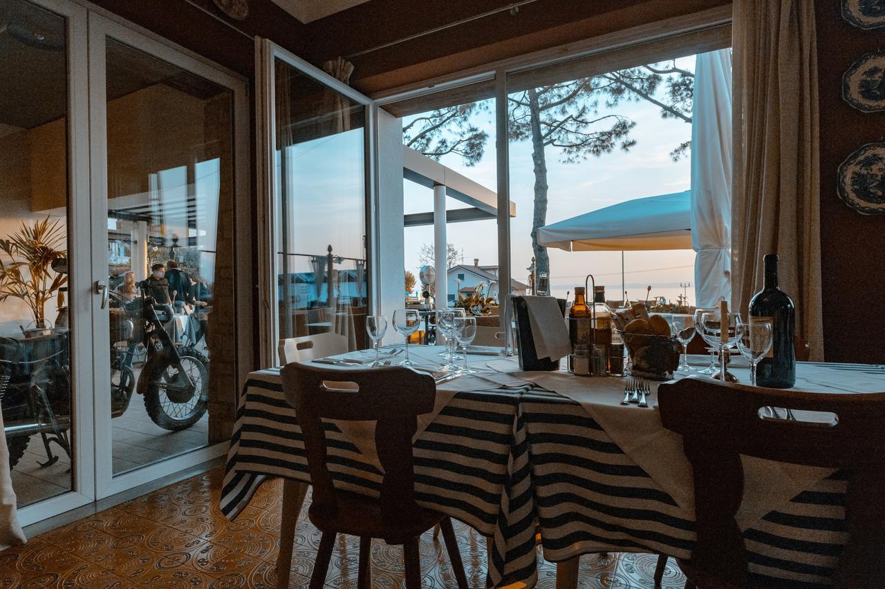 Hotel Maximilian Бардолино Екстериор снимка