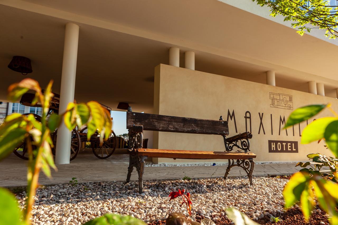Hotel Maximilian Бардолино Екстериор снимка